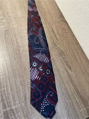 Men's Navy Tie with Burgundy and Pink Geometric Pattern